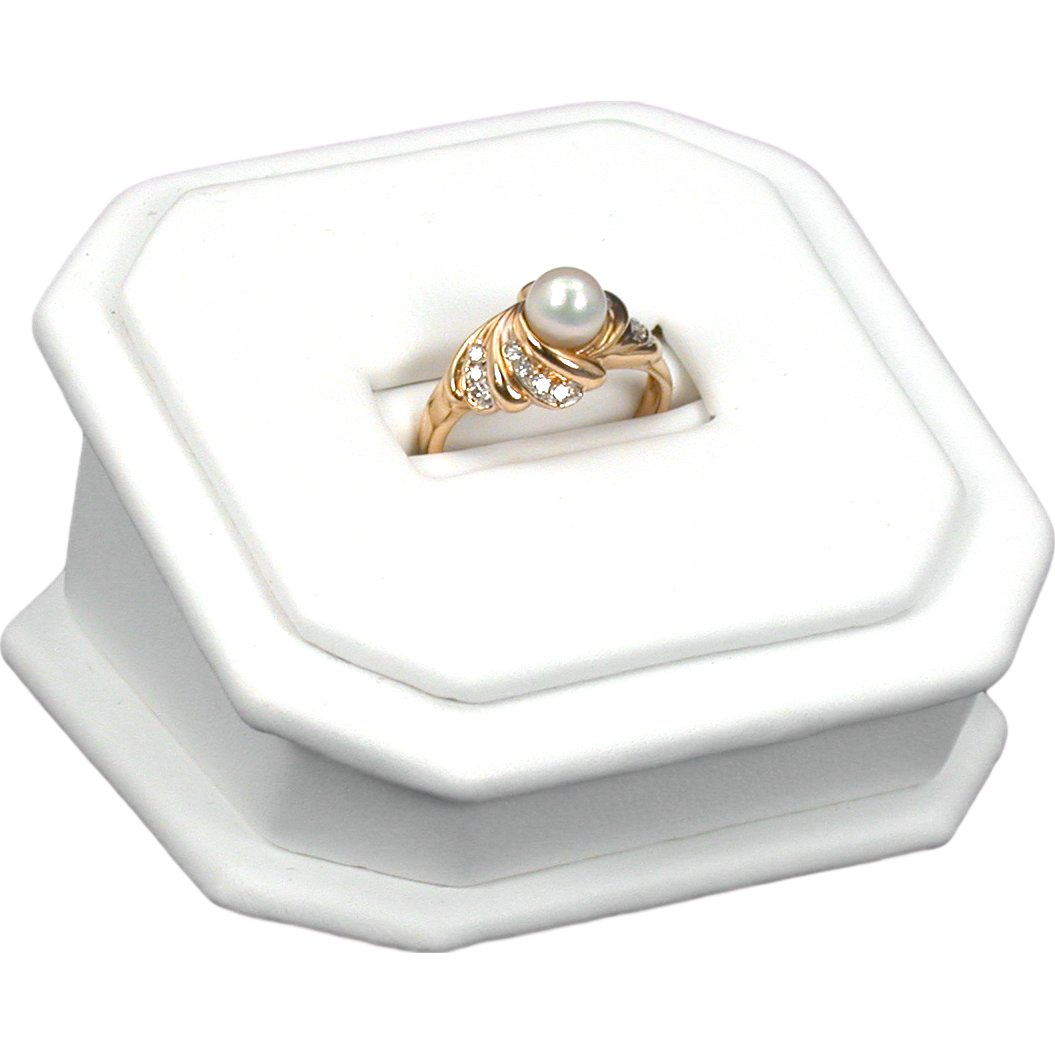 Ring Display Stand White Faux Leather 2 1/2"
