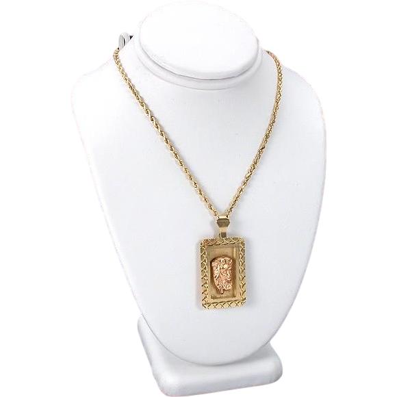 5 Pc White Necklace Bust Jewelry Chain Display 6 1/4"
